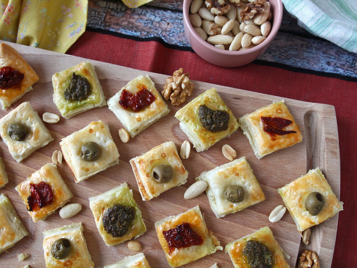 Szybkie i łatwe kąski z ciasta francuskiego na udany aperitif!