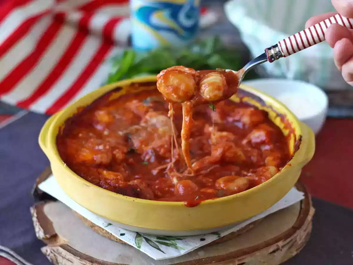 Szybkie i pocieszające zapiekanki z pomidorów i mozzarelli - gnocchi alla sorrentina w piekarniku - zdjęcie 2
