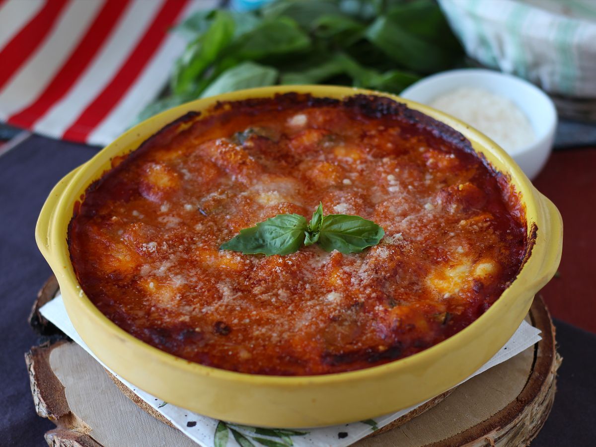 Szybkie i pocieszające zapiekanki z pomidorów i mozzarelli - gnocchi alla sorrentina w piekarniku - zdjęcie 4