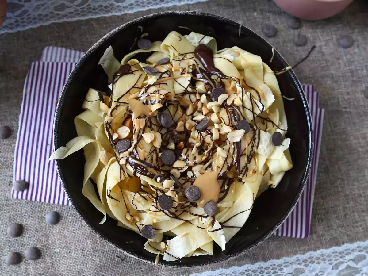 Tagliatelle z naleśników z czekoladą i masłem orzechowym! - zdjęcie 3