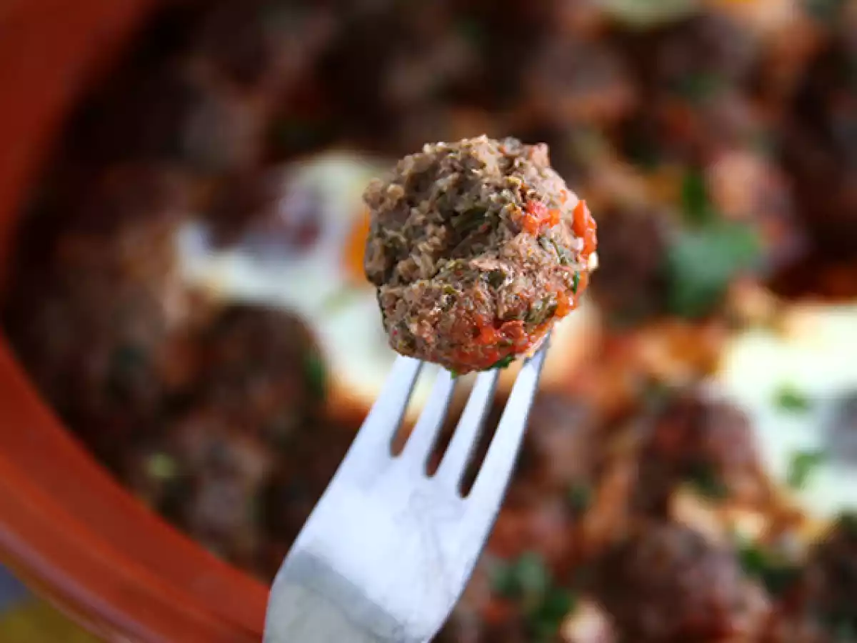 Tajine z kefty (klopsiki z mięsa mielonego z przyprawami i ziołami) - zdjęcie 4