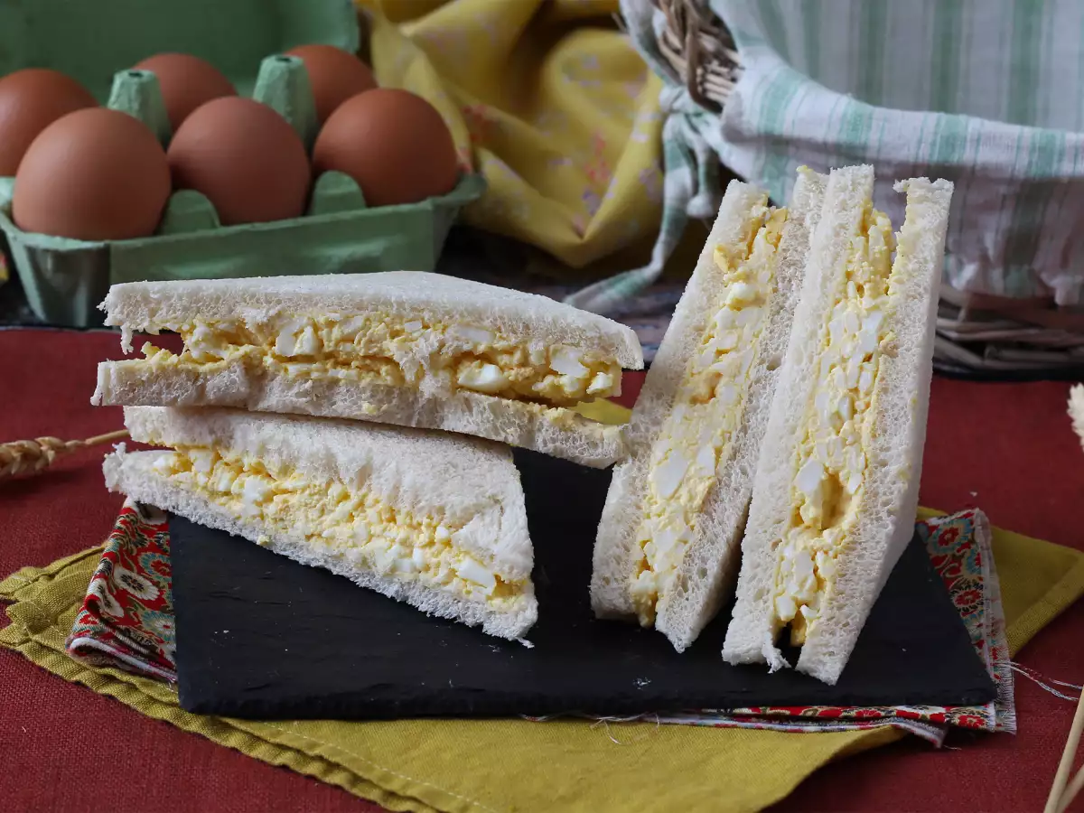 Tamago sando: słynna japońska kanapka z jajkiem znana z konbini! - zdjęcie 3