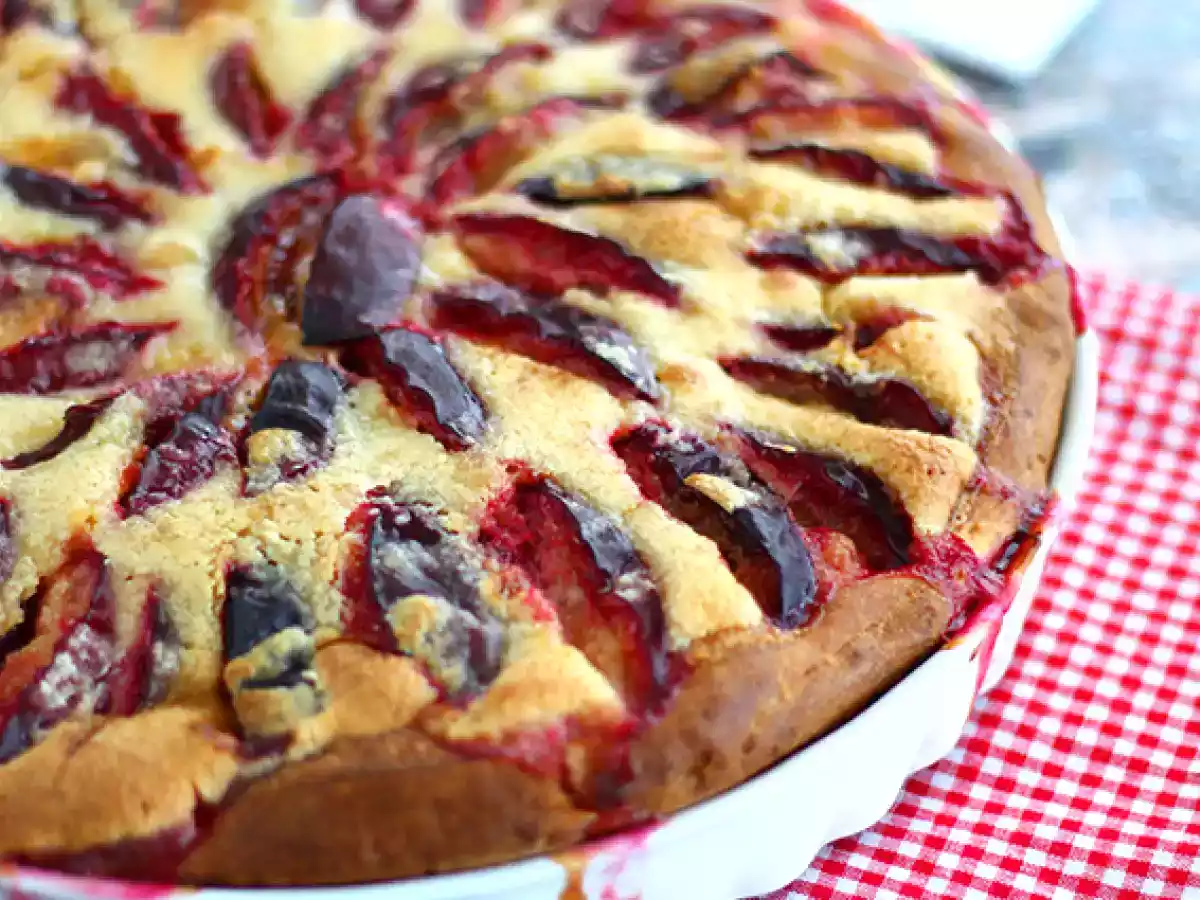 Tarta brioszkowa ze śliwkami - zdjęcie 2