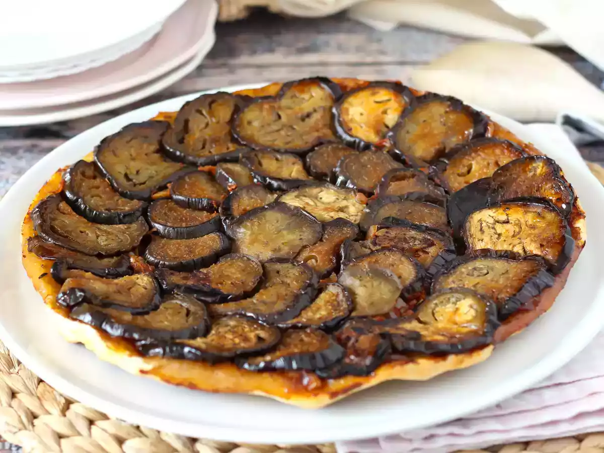 Tarta tatin z bakłażanem: pikantna wersja, za którą można umrzeć! - zdjęcie 3