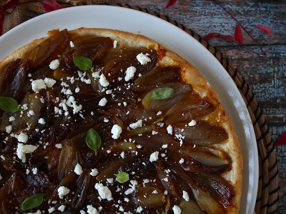 Tarta tatin z szalotką i fetą - nieodparta wersja wytrawna! - zdjęcie 7