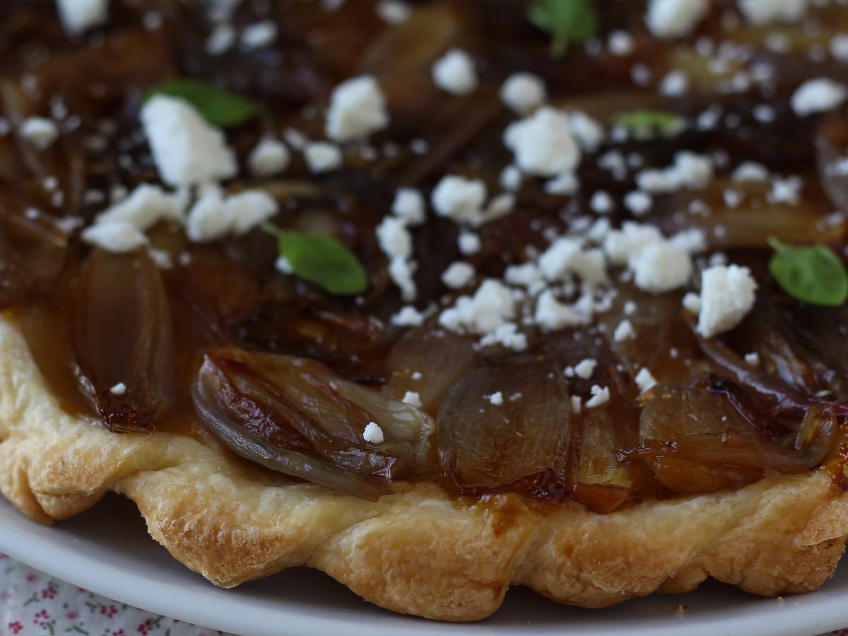 Tarta tatin z szalotką i fetą - nieodparta wersja wytrawna! - zdjęcie 8