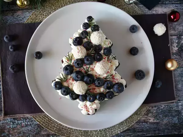 Przepis Tarta w kształcie choinki na boże narodzenie: jedyny przepis, który może zastąpić roladę bożonarodzeniową!
