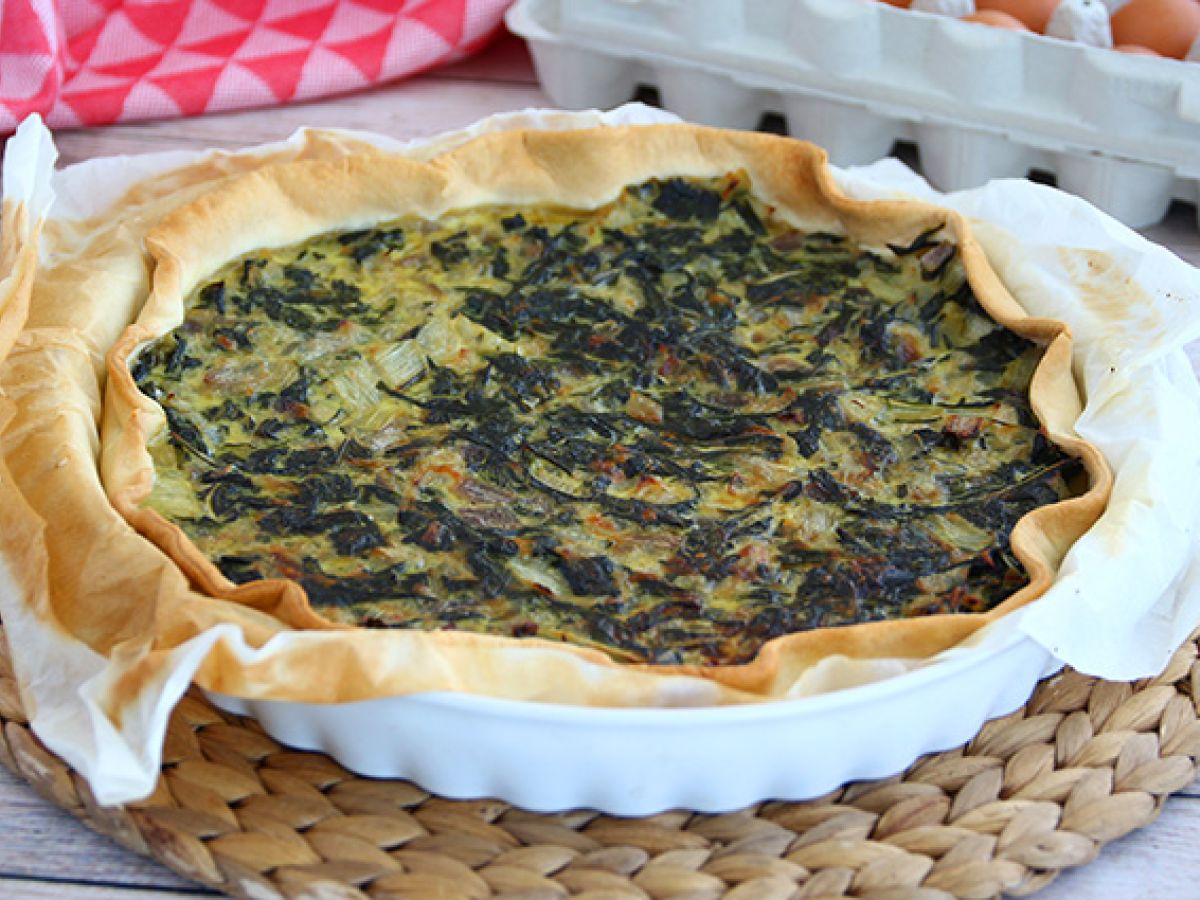 Tarta z boćwiną i tartym serem