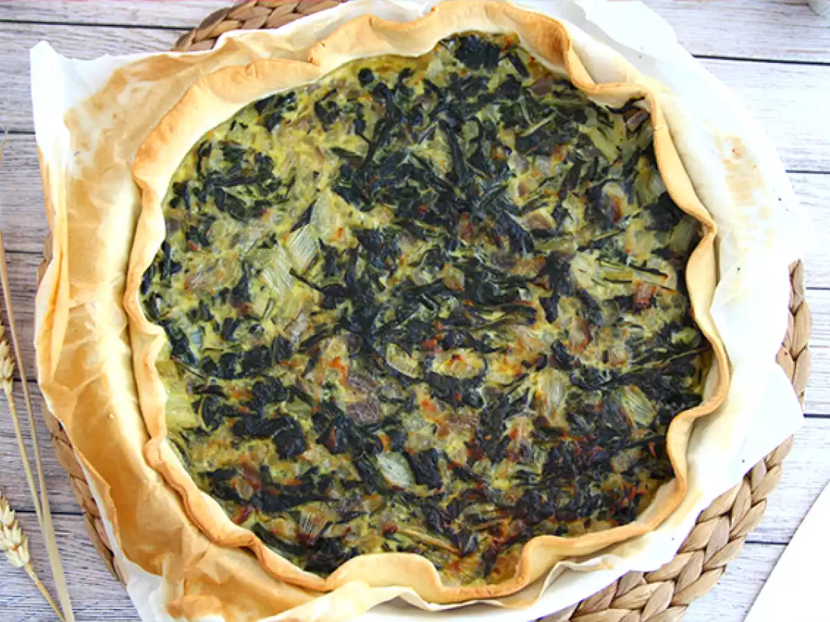 Tarta z boćwiną i tartym serem - zdjęcie 3