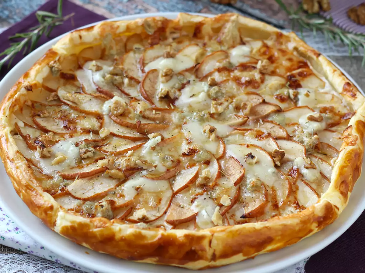 Tarta z gruszkami, gorgonzolą i orzechami włoskimi – nieodparte połączenie słodko-słonych smaków - zdjęcie 6