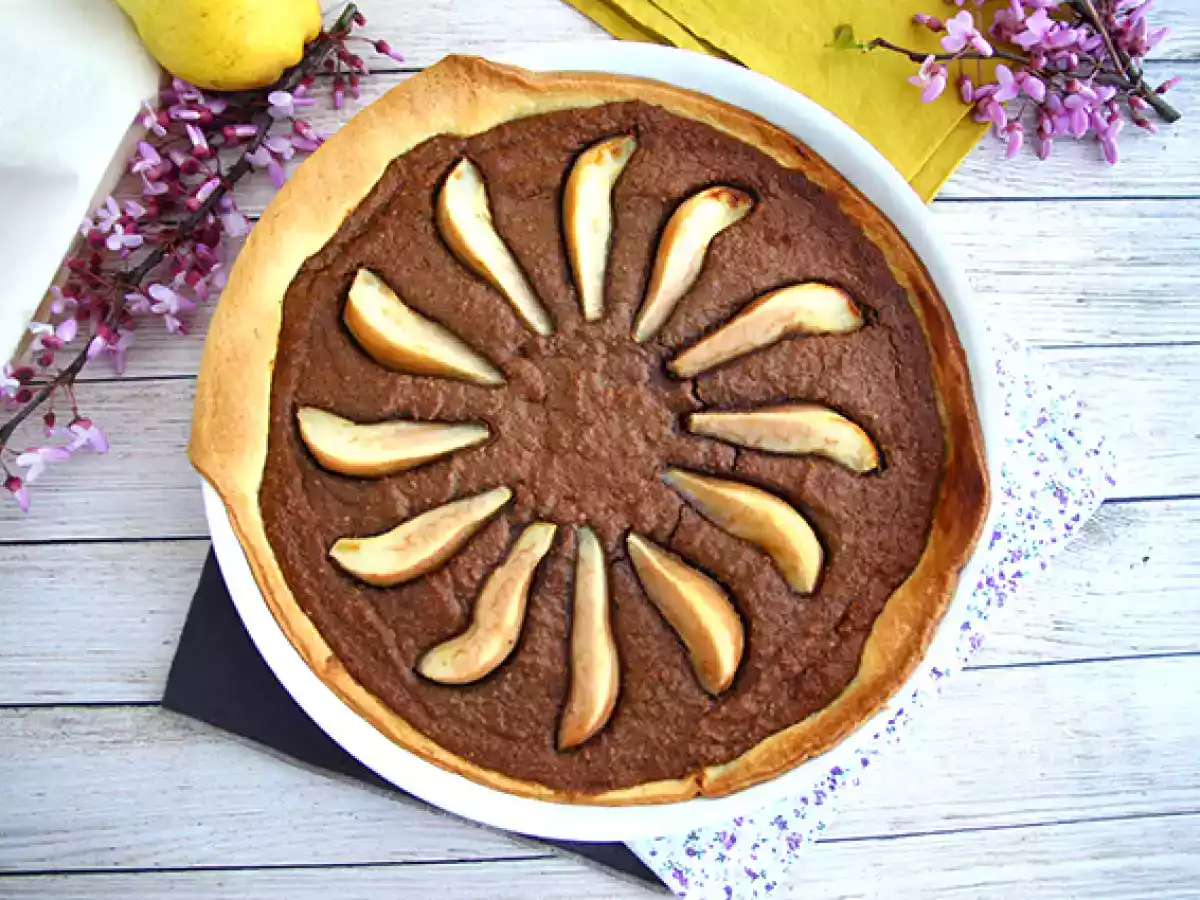 Tarta z gruszkami i czekoladą