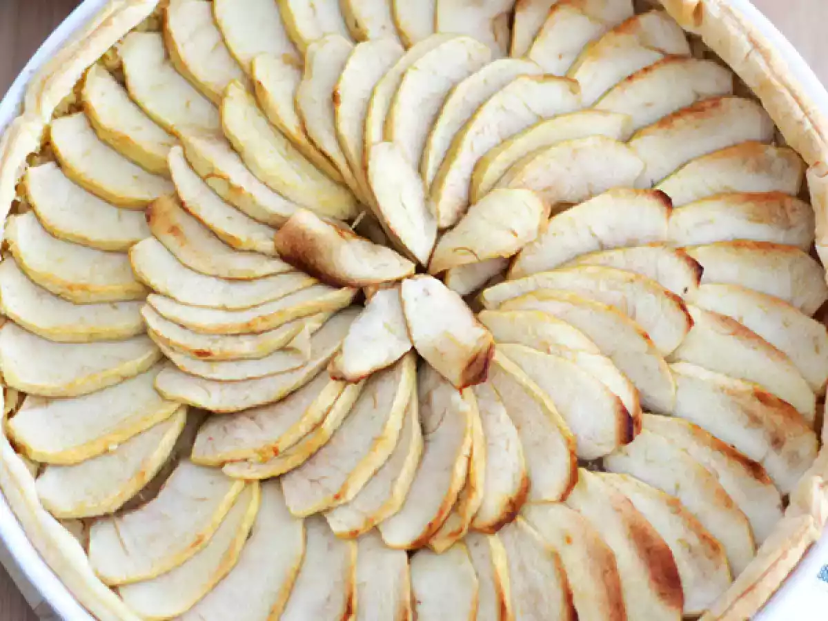Tarta z jabłkami, klasyczny przepis - zdjęcie 4