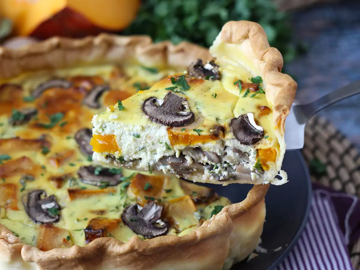 Tarta z pieczarkami i dynią Hokkaido - zdjęcie 3