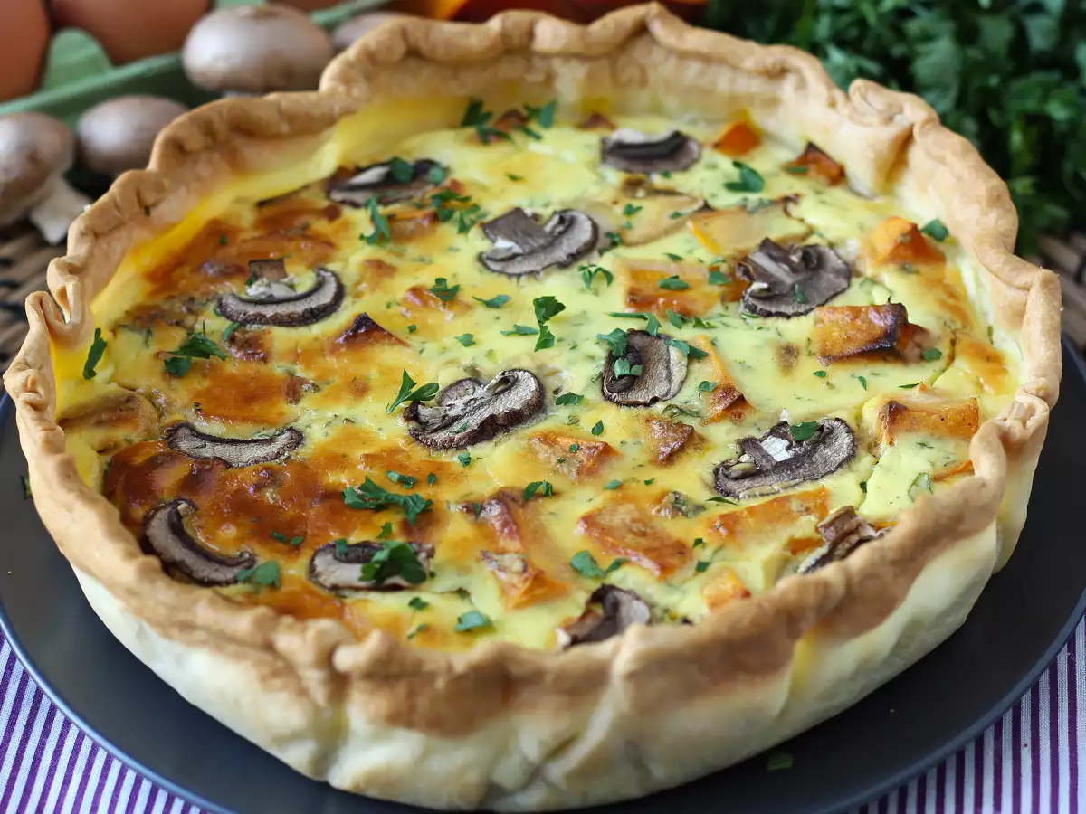 Tarta z pieczarkami i dynią Hokkaido - zdjęcie 5