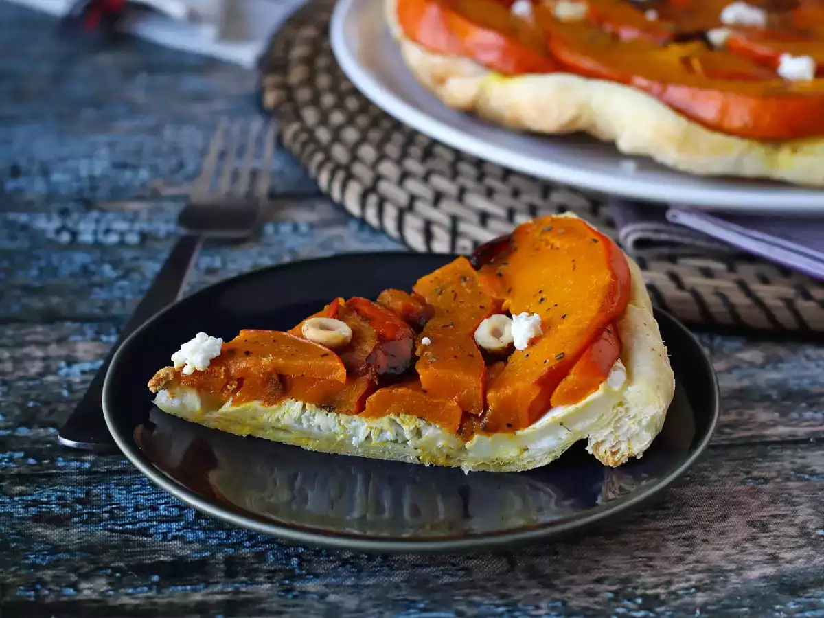Tatin z dyni Hokkaido z kozim serem i miodem - zdjęcie 3