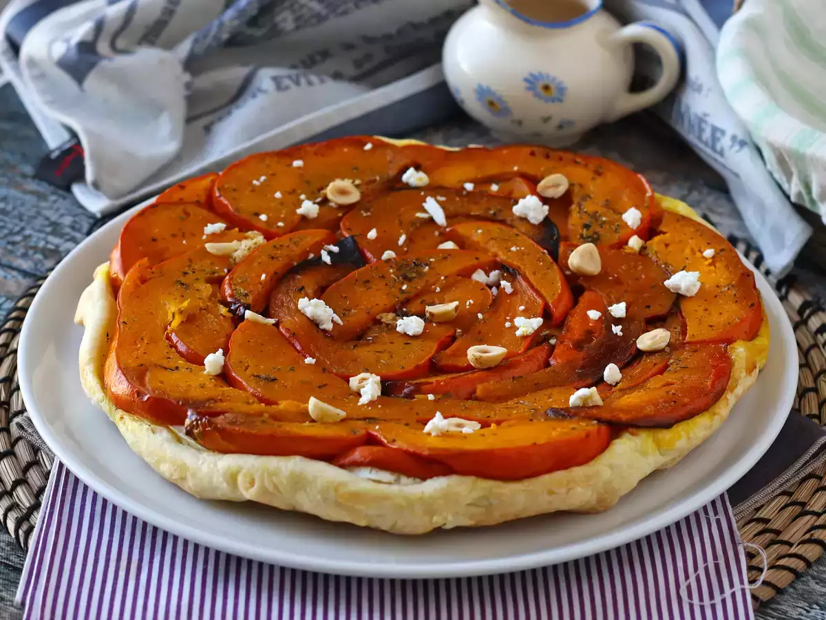 Tatin z dyni Hokkaido z kozim serem i miodem - zdjęcie 5