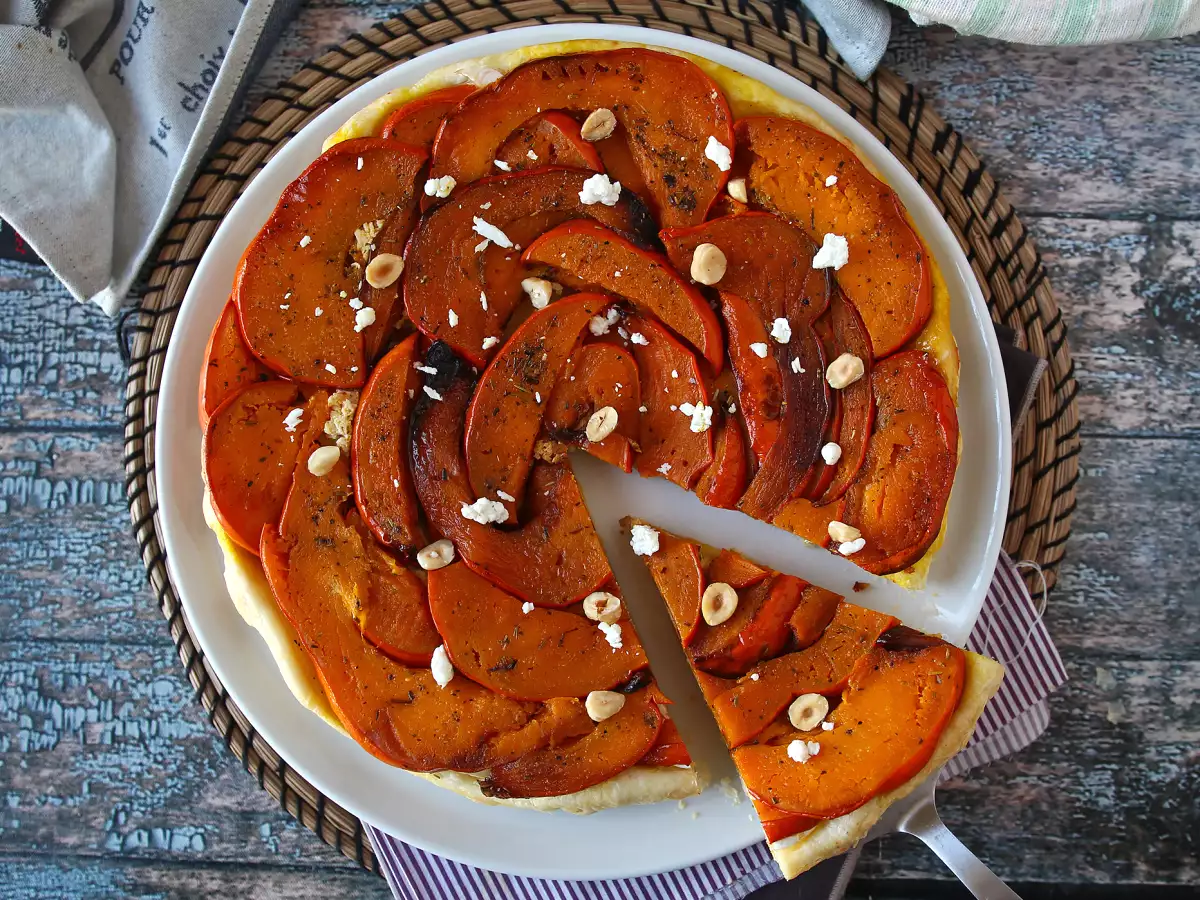 Tatin z dyni Hokkaido z kozim serem i miodem - zdjęcie 6