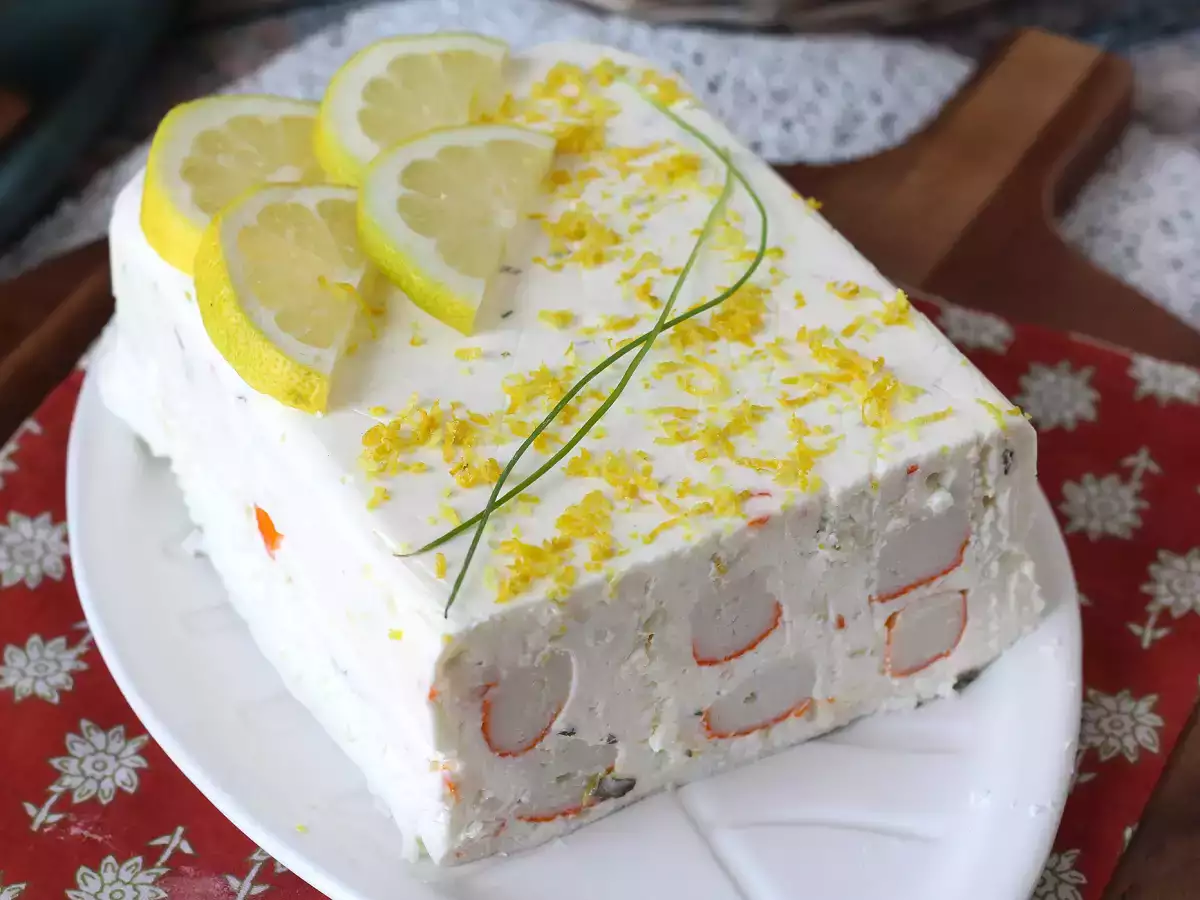 Terrina z surimi bez gotowania: łatwa do przygotowania zimna przystawka, idealna na lato - zdjęcie 3