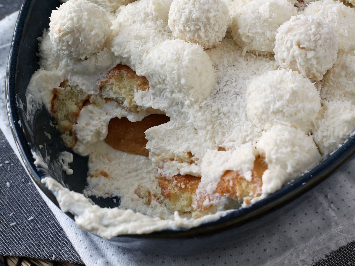 Tiramisu kokosowe z Raffaello o smaku kokosa - zdjęcie 2