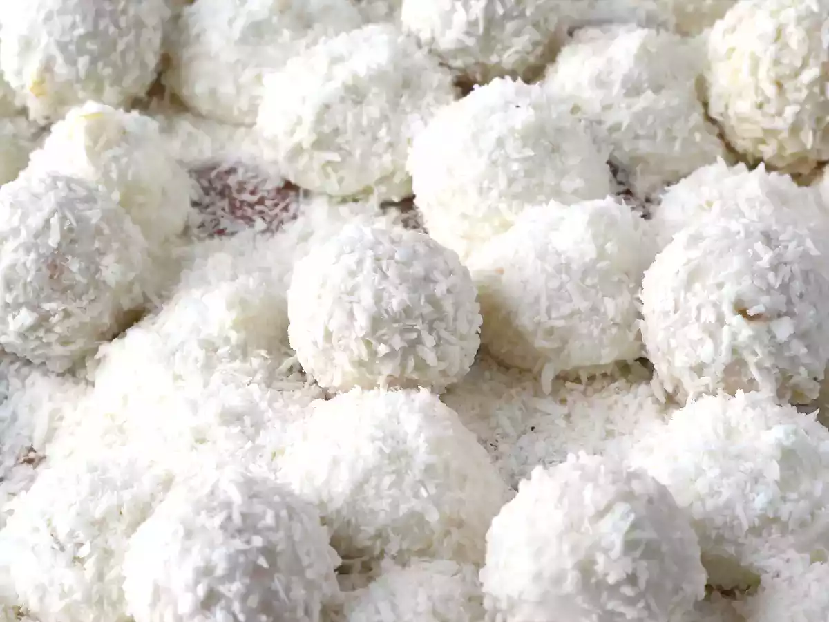Tiramisu kokosowe z Raffaello o smaku kokosa - zdjęcie 3
