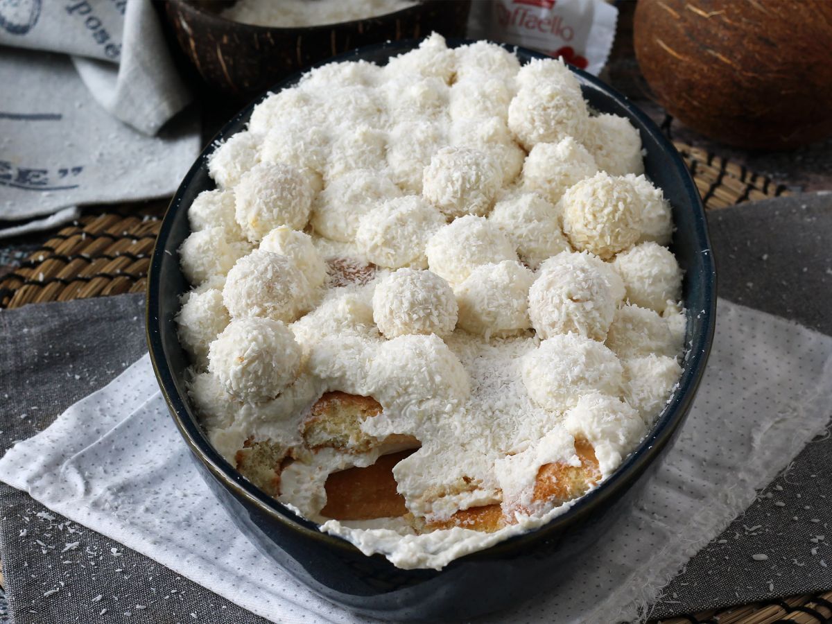 Tiramisu kokosowe z Raffaello o smaku kokosa - zdjęcie 6