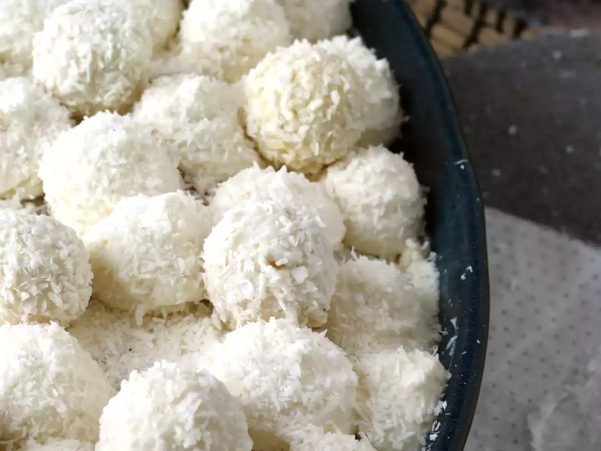 Tiramisu kokosowe z Raffaello o smaku kokosa - zdjęcie 9