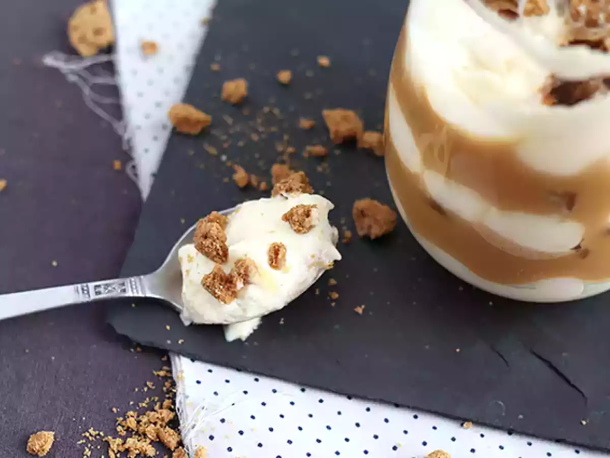 Tiramisu ze speculoos i karmelem z solonego masła - zdjęcie 5