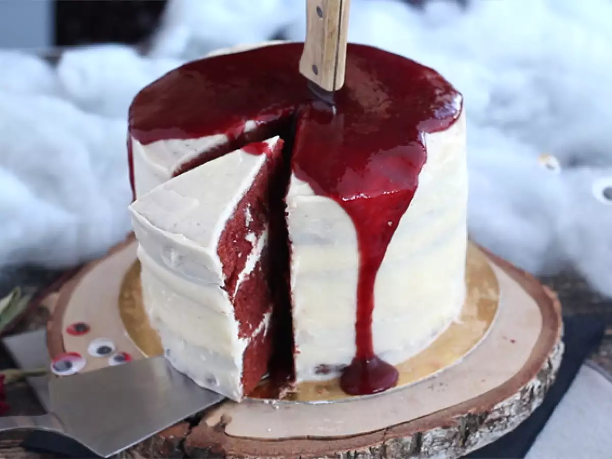 Tort Red Velvet na Halloween - zdjęcie 2