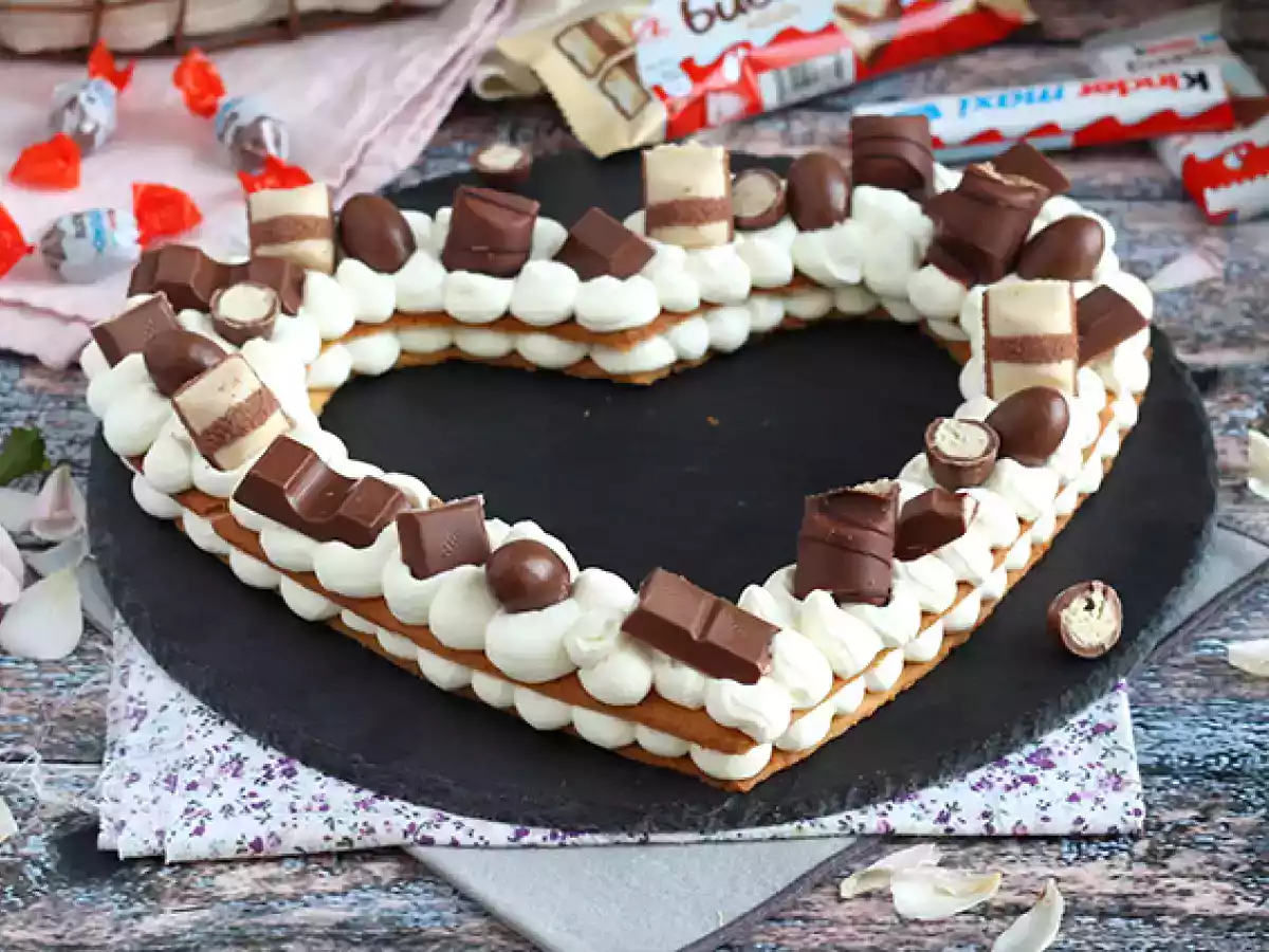 Tort sercowy z Kinder - Tarta sercowa z Kinder na Walentynki - zdjęcie 2