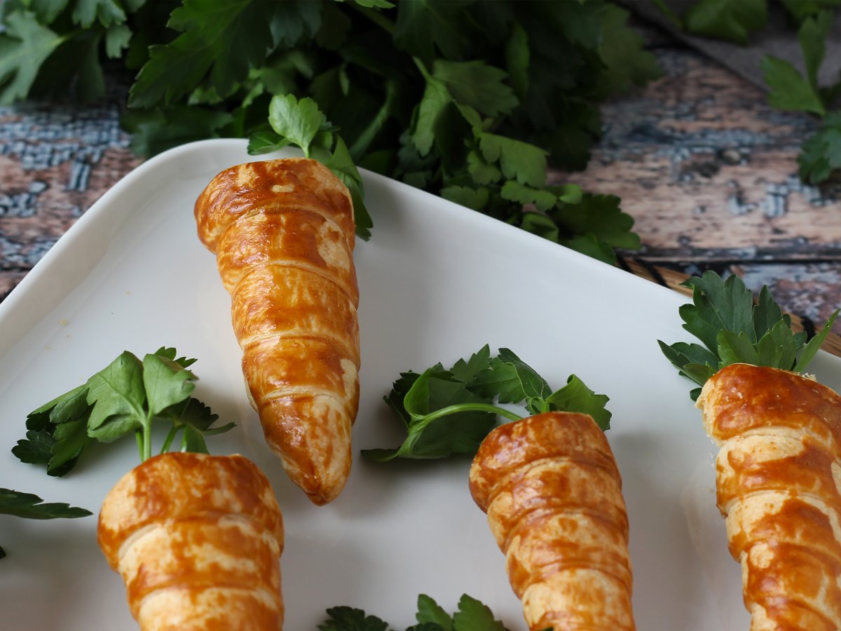 Urocze marchewki z ciasta francuskiego na wielkanocny aperitif: kozi ser i suszone pomidory - zdjęcie 3
