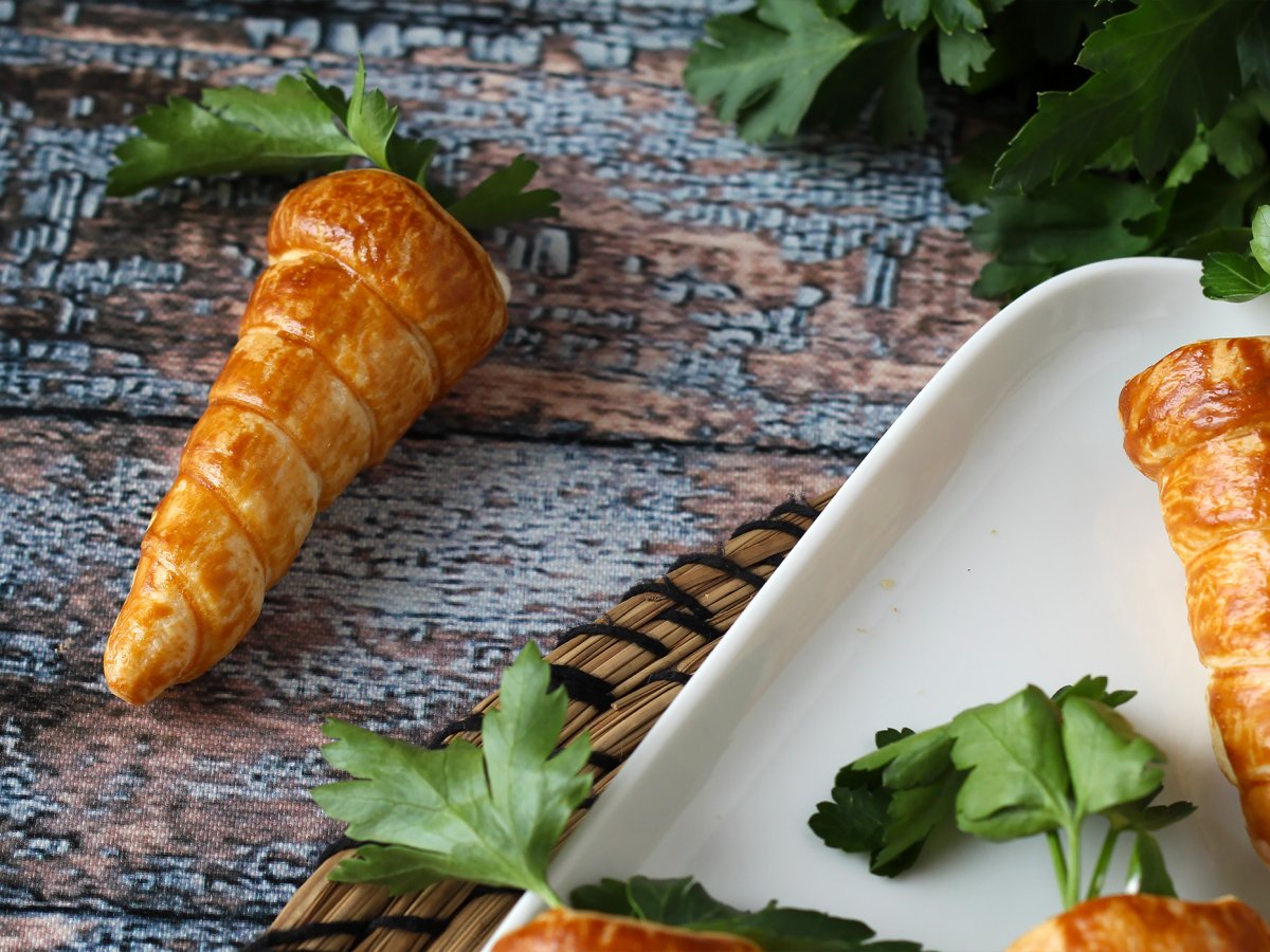 Urocze marchewki z ciasta francuskiego na wielkanocny aperitif: kozi ser i suszone pomidory - zdjęcie 6