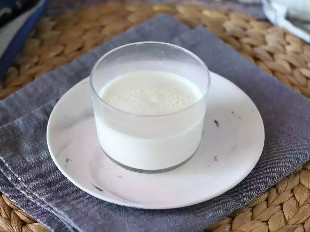 Waniliowa panna cotta - klasyczny przepis na domową panna cottę