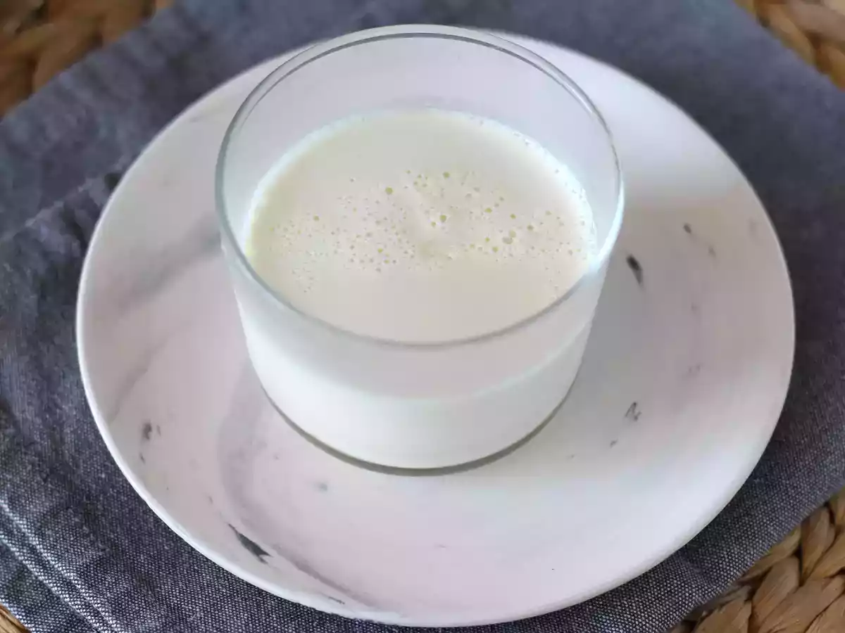 Waniliowa panna cotta - klasyczny przepis na domową panna cottę - zdjęcie 2