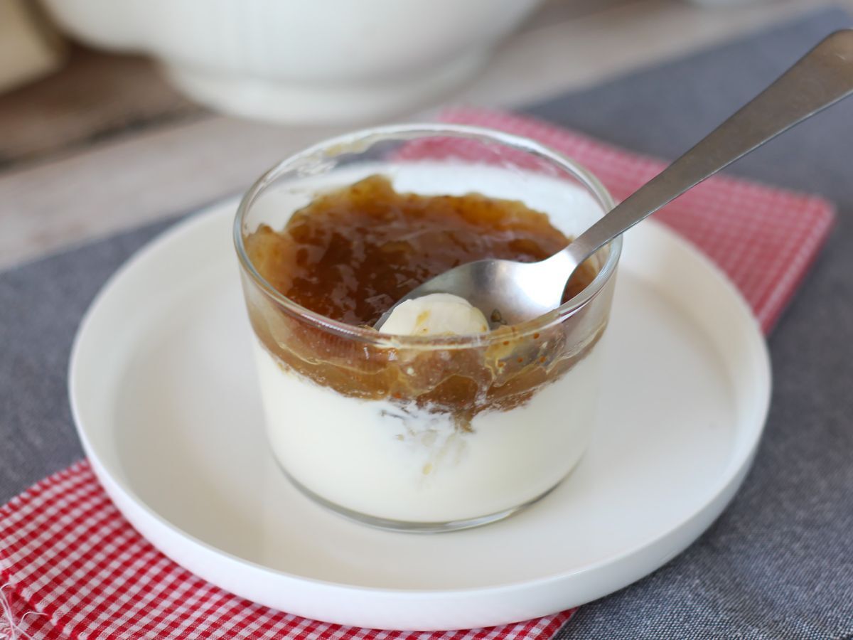 Waniliowa panna cotta z sosem figowym - zdjęcie 3