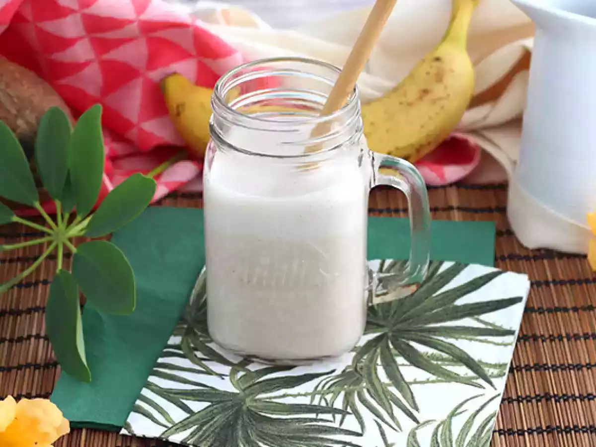 Wegański koktajl bananowy