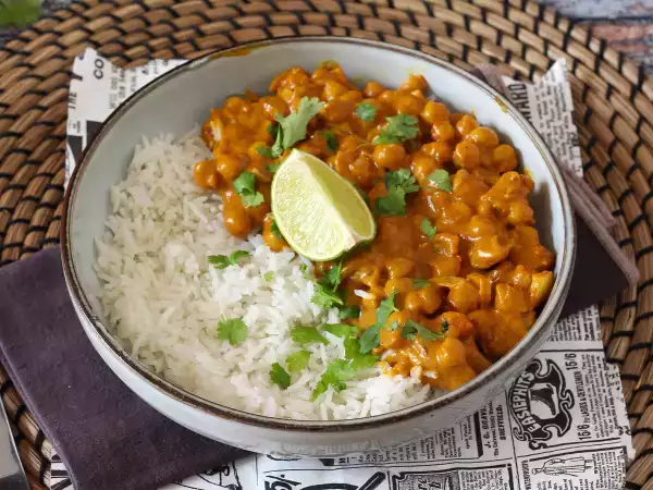 Przepis Wegańskie curry z ciecierzycy – pyszny przepis