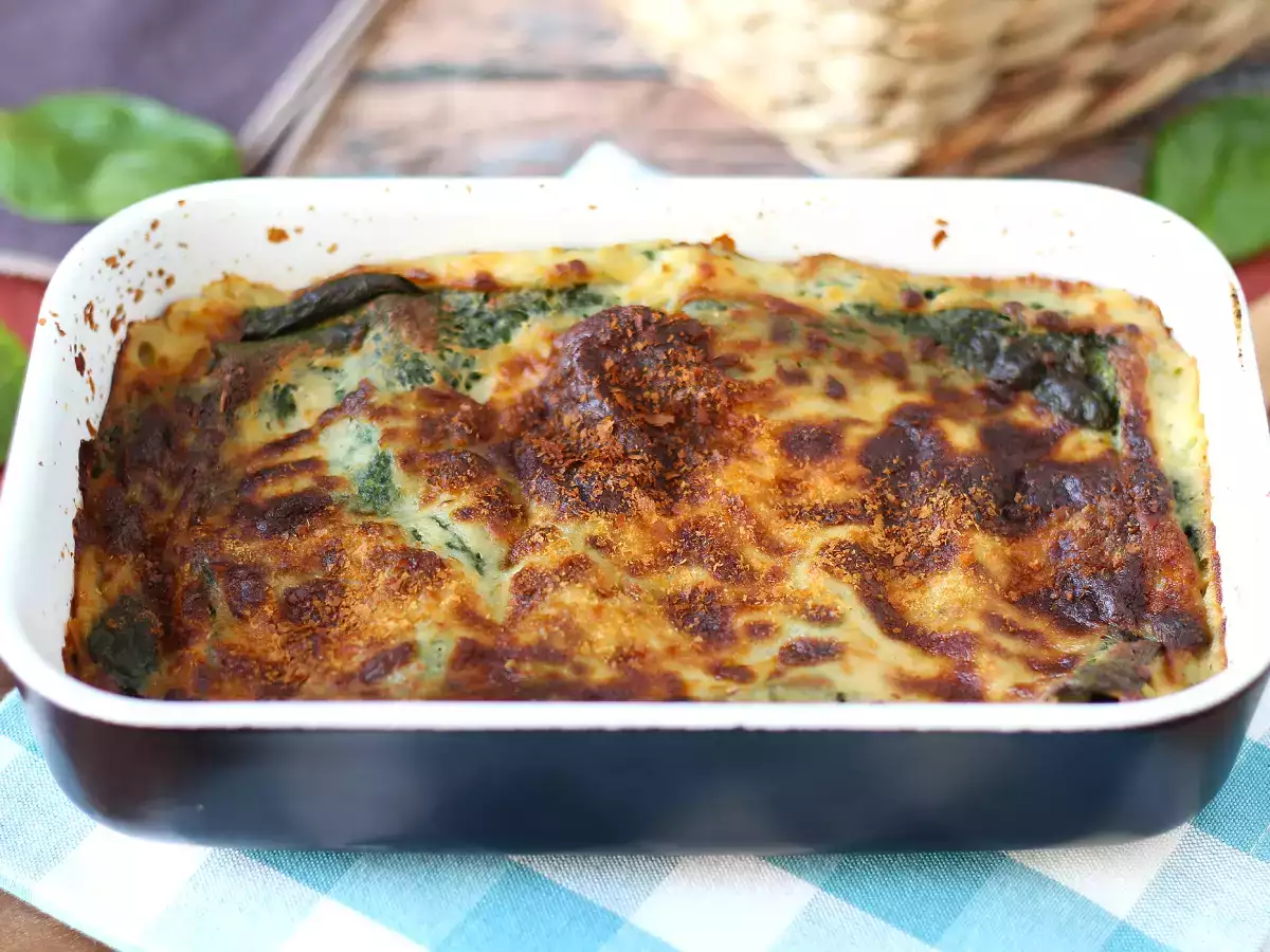 Wegetariańska lasagne ze szpinakiem i tofu z frytkownicy beztłuszczowej Air Fryer - zdjęcie 3