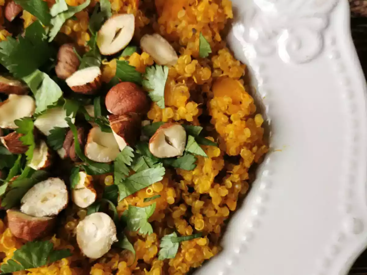 Wegetariańskie risotto z komosą ryżową, dynią piżmową, orzechami laskowymi i kolendrą - Quinotto - zdjęcie 2