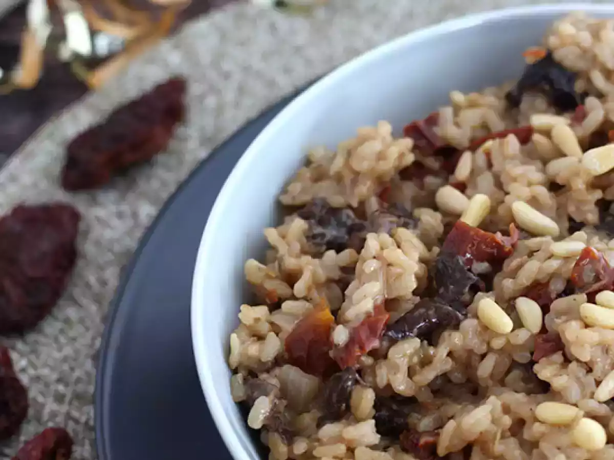 Wegetariańskie risotto z suszonymi pomidorami i pieczarkami - zdjęcie 2