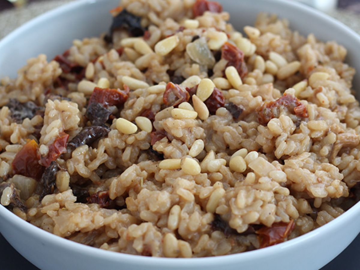 Wegetariańskie risotto z suszonymi pomidorami i pieczarkami - zdjęcie 5
