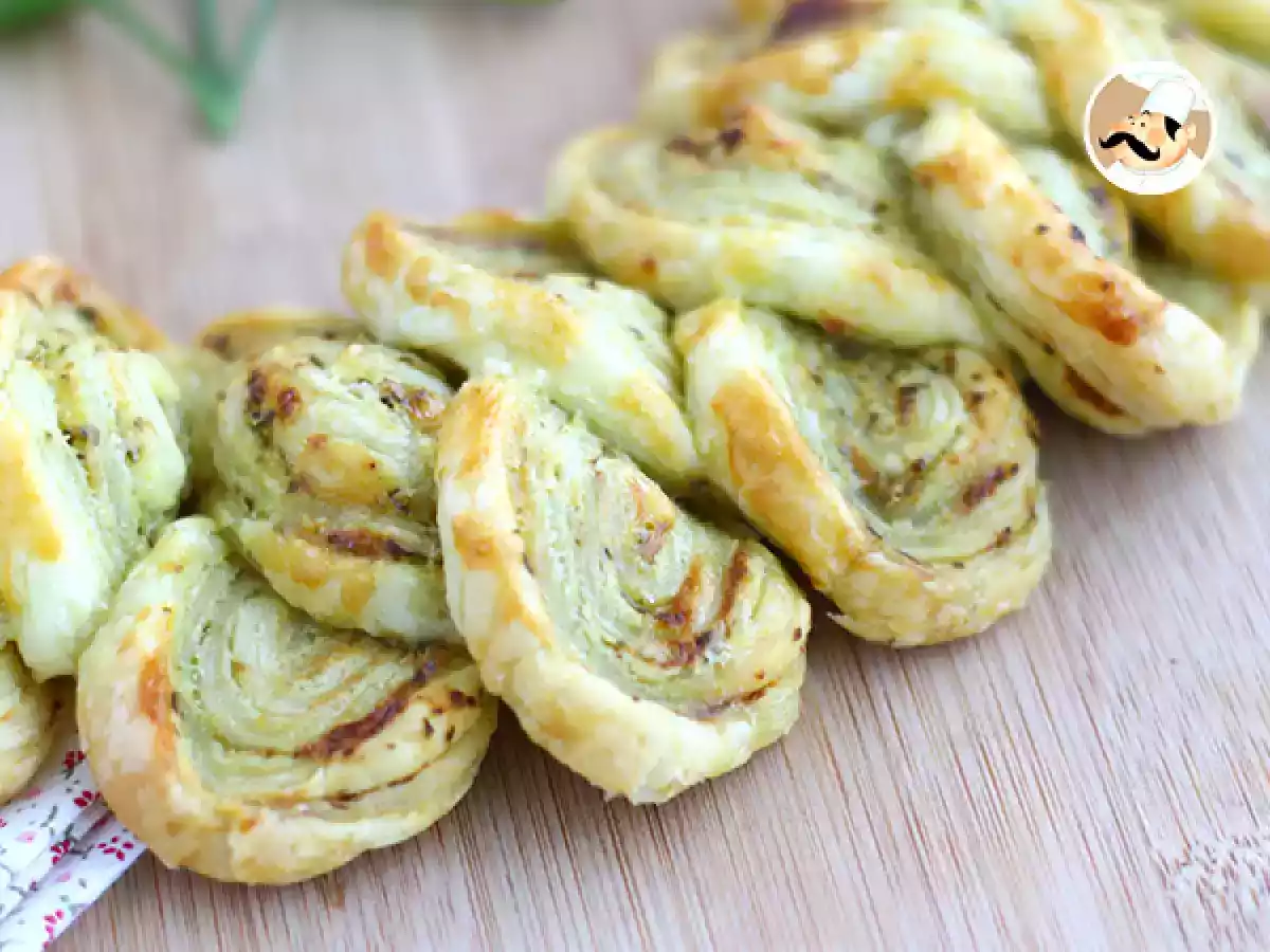 Wieniec z ciasta francuskiego z pesto na aperitif - zdjęcie 3