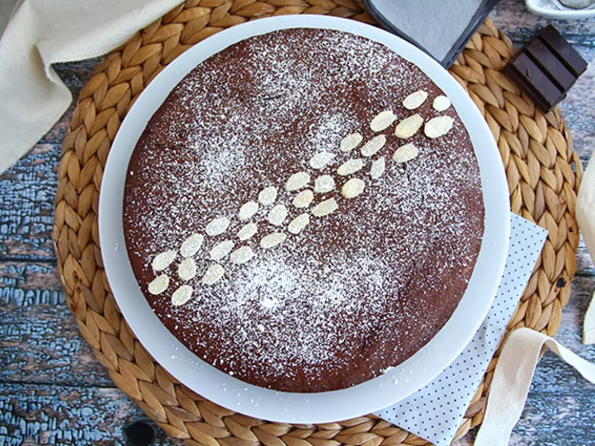 Wilgotna torta caprese - zdjęcie 3