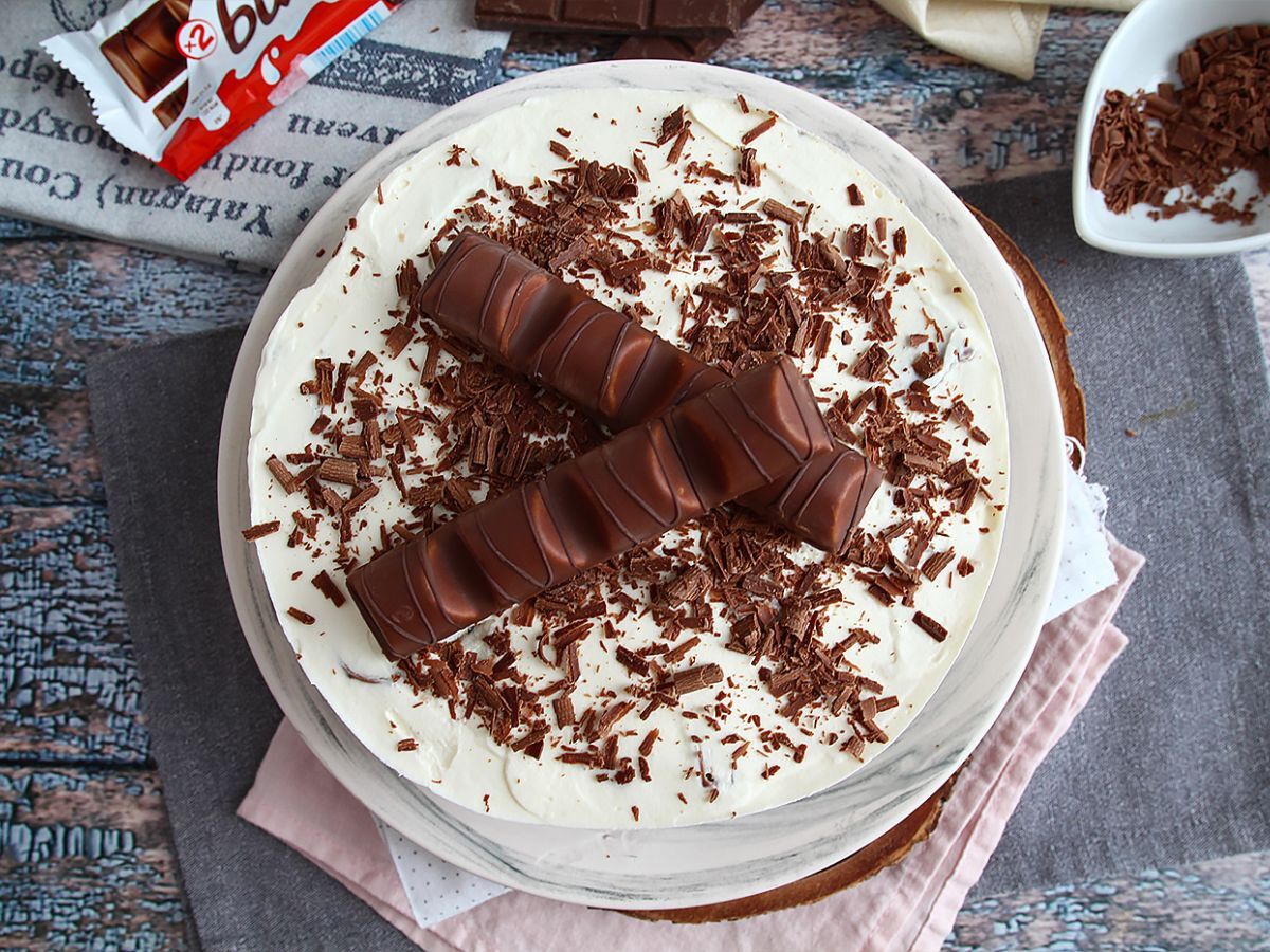 Wspaniały sernik Kinder Bueno bez pieczenia - zdjęcie 2