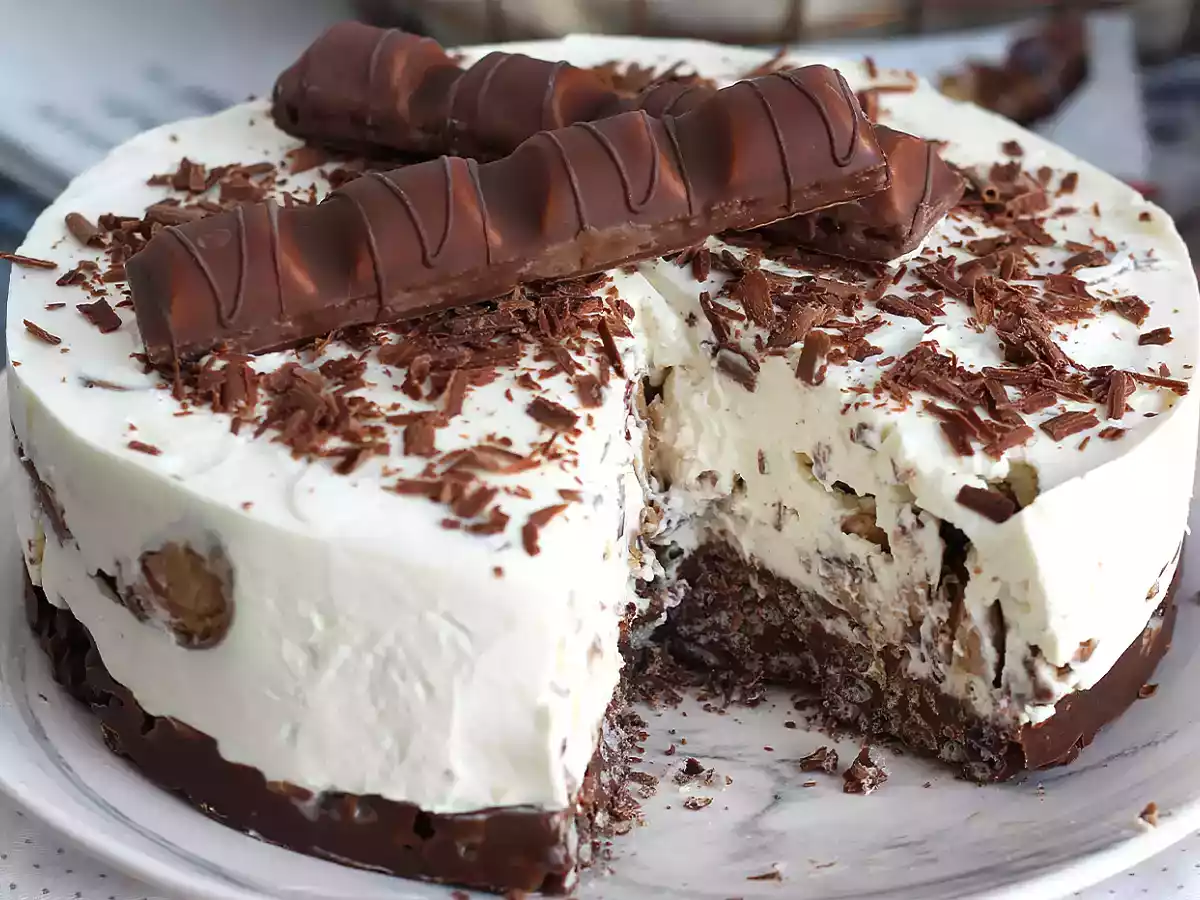 Wspaniały sernik Kinder Bueno bez pieczenia - zdjęcie 3