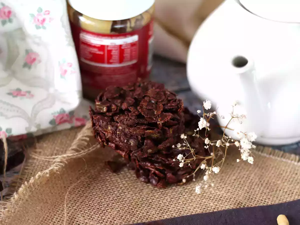 Wyjątkowo chrupiące różyczki choco z orzechami - zdjęcie 3