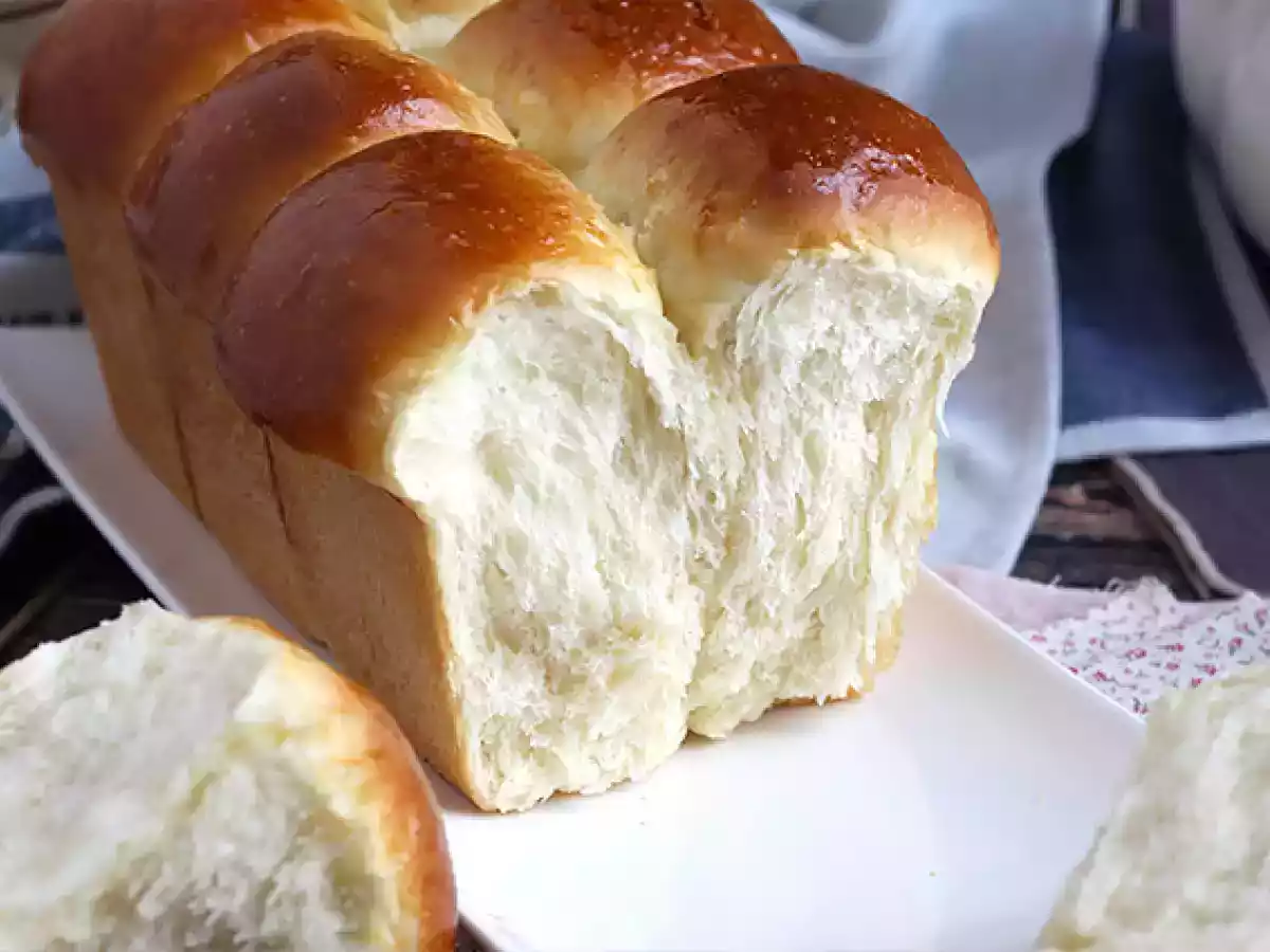 Wyjątkowo miękka i puszysta brioszka - zdjęcie 2