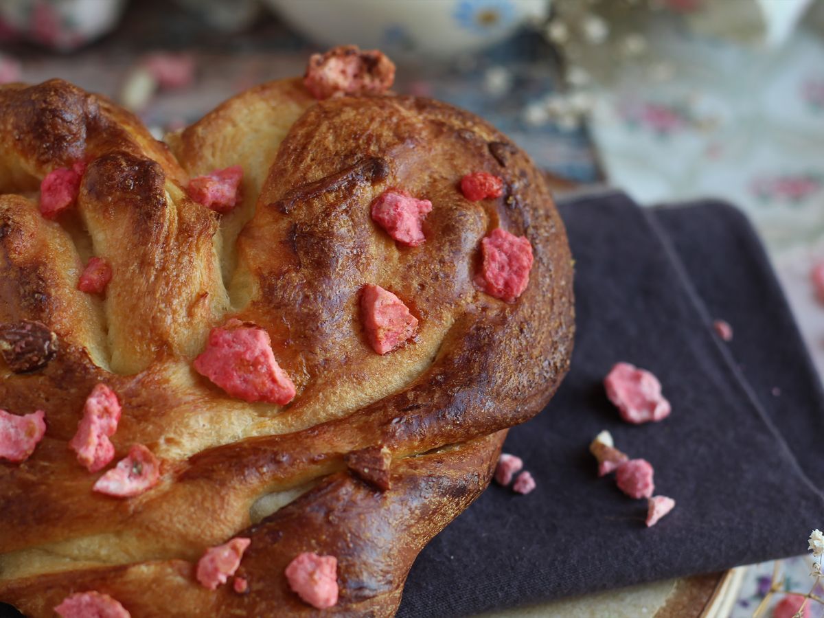 Wyjątkowo miękkie bułeczki brioche w kształcie serca na Walentynki - zdjęcie 7