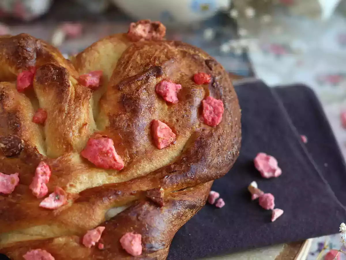 Wyjątkowo miękkie bułeczki brioche w kształcie serca na Walentynki - zdjęcie 7