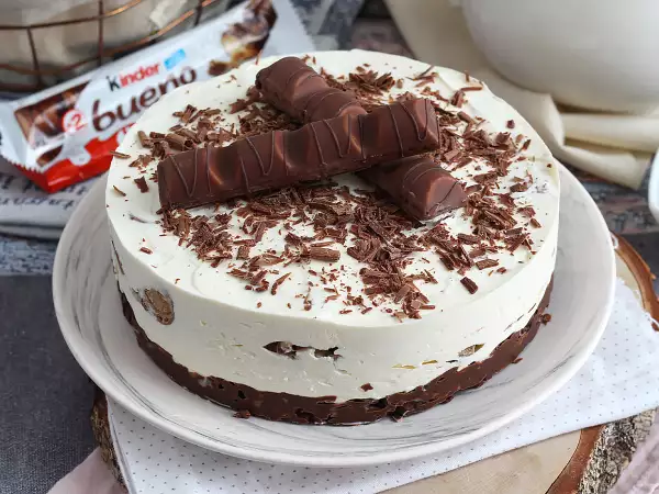 Przepis Wyjątkowy sernik kinder bueno bez pieczenia