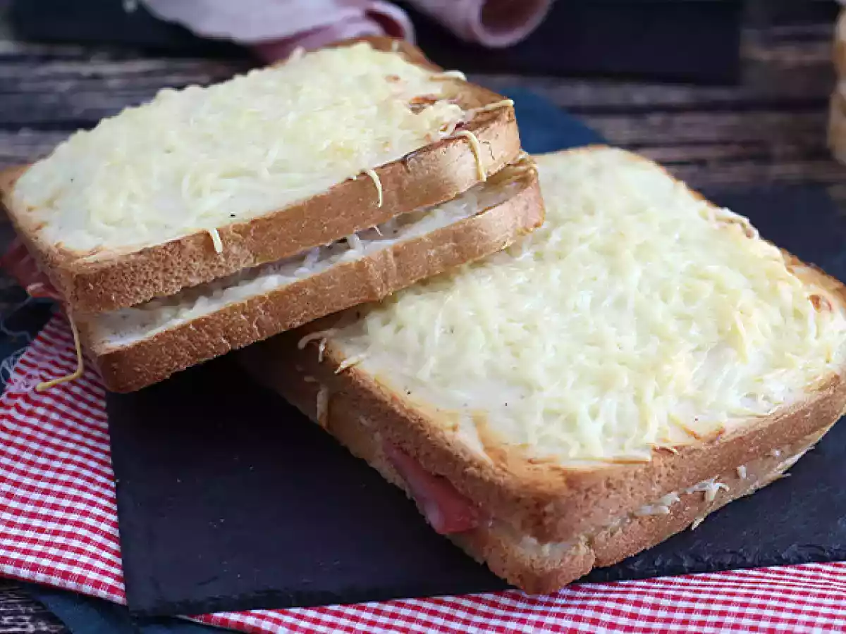 Wyśmienity croque-monsieur z sosem beszamelowym - zdjęcie 2